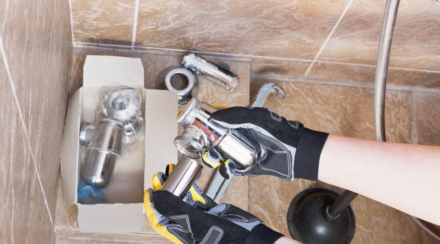 Professional gutter cleaning in Pharr, TX